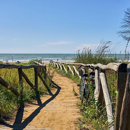 Sea View In The Heart Of Appartamento Bibione